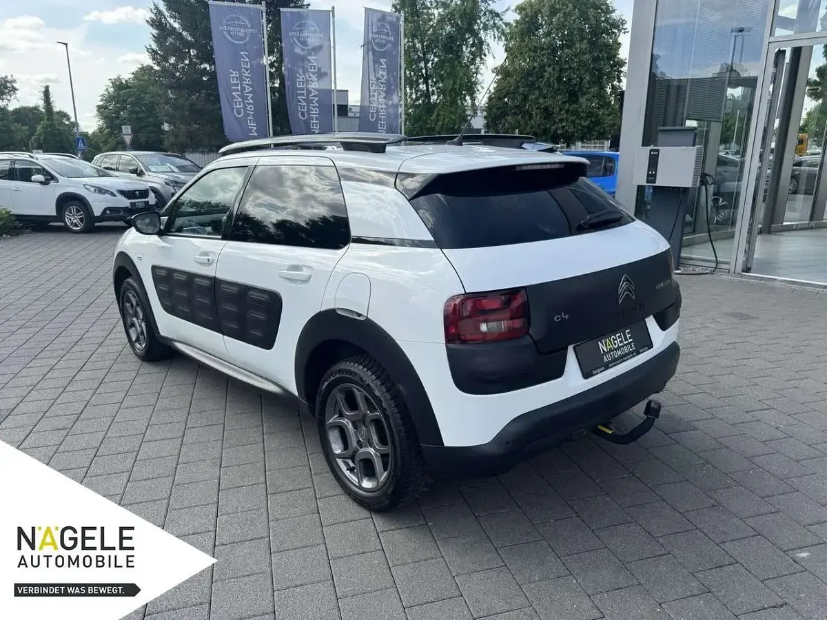 Gebraucht Citroën C4 Shine 110 PS (80 kW) 2016 Weiß SUV