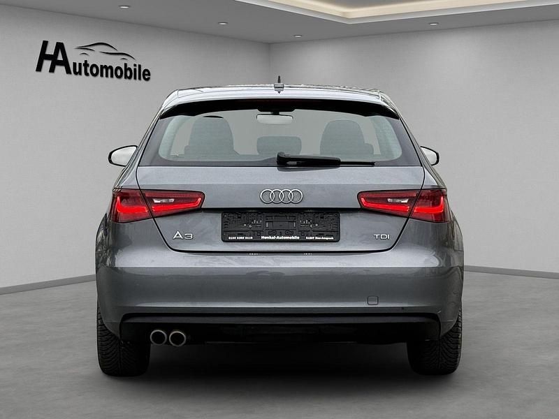 Gebraucht Audi A3 Ambition 150 PS (110 kW) 2017 Grau Limousine