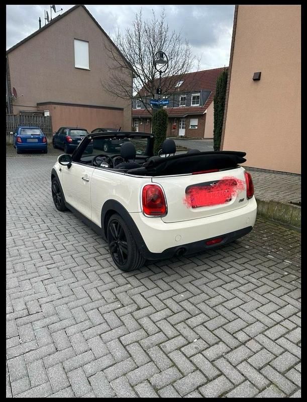 Gebraucht Mini One Cabriolet 102 PS (75 kW) 2016 Weiß Cabrio