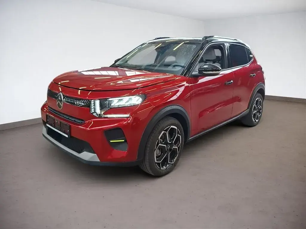 Używany Citroën C3 Start 101 KM (74 kW) 2024 Czerwony Sedan/Limuzyna