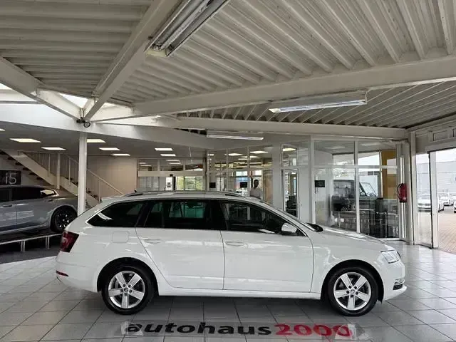 Gebraucht Skoda Octavia Style 116 PS (85 kW) 2019 Weiß Kombi