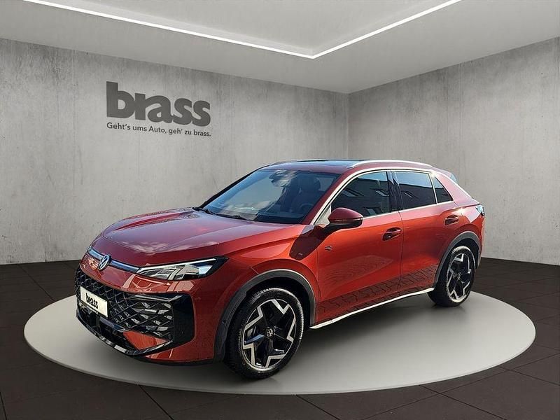 Neu VW T-Roc R-line 150 PS (110 kW) 2026 Flame red metallic SUV
