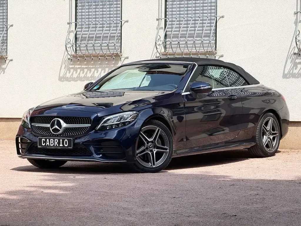 Gebraucht Mercedes C200 AMG line 184 PS (135 kW) 2019 Blau Cabrio