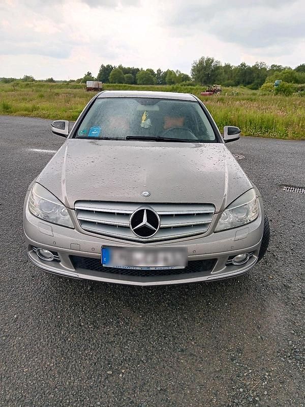 Gold Gebraucht 2006 Mercedes C220 Limousine | 4.000 € - Bild 1/4