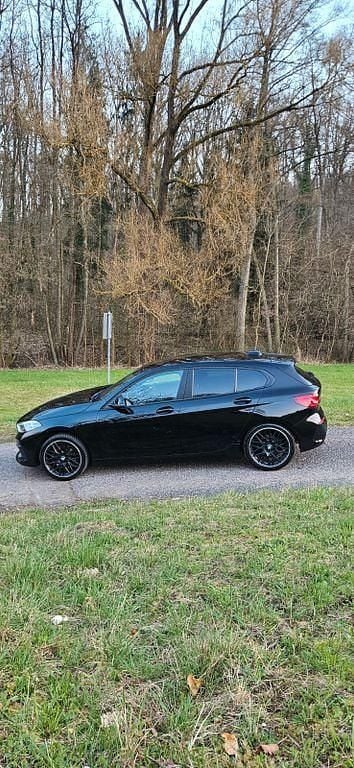 Gebraucht BMW 118 136 PS (100 kW) 2021 Schwarz Kleinwagen