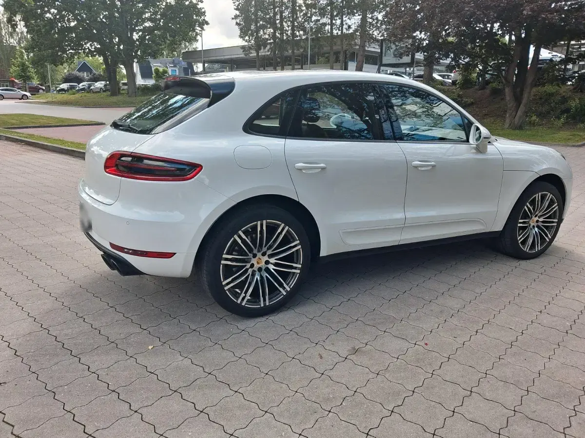 Gebraucht Porsche Macan 252 PS (185 kW) 2018 Weiß SUV