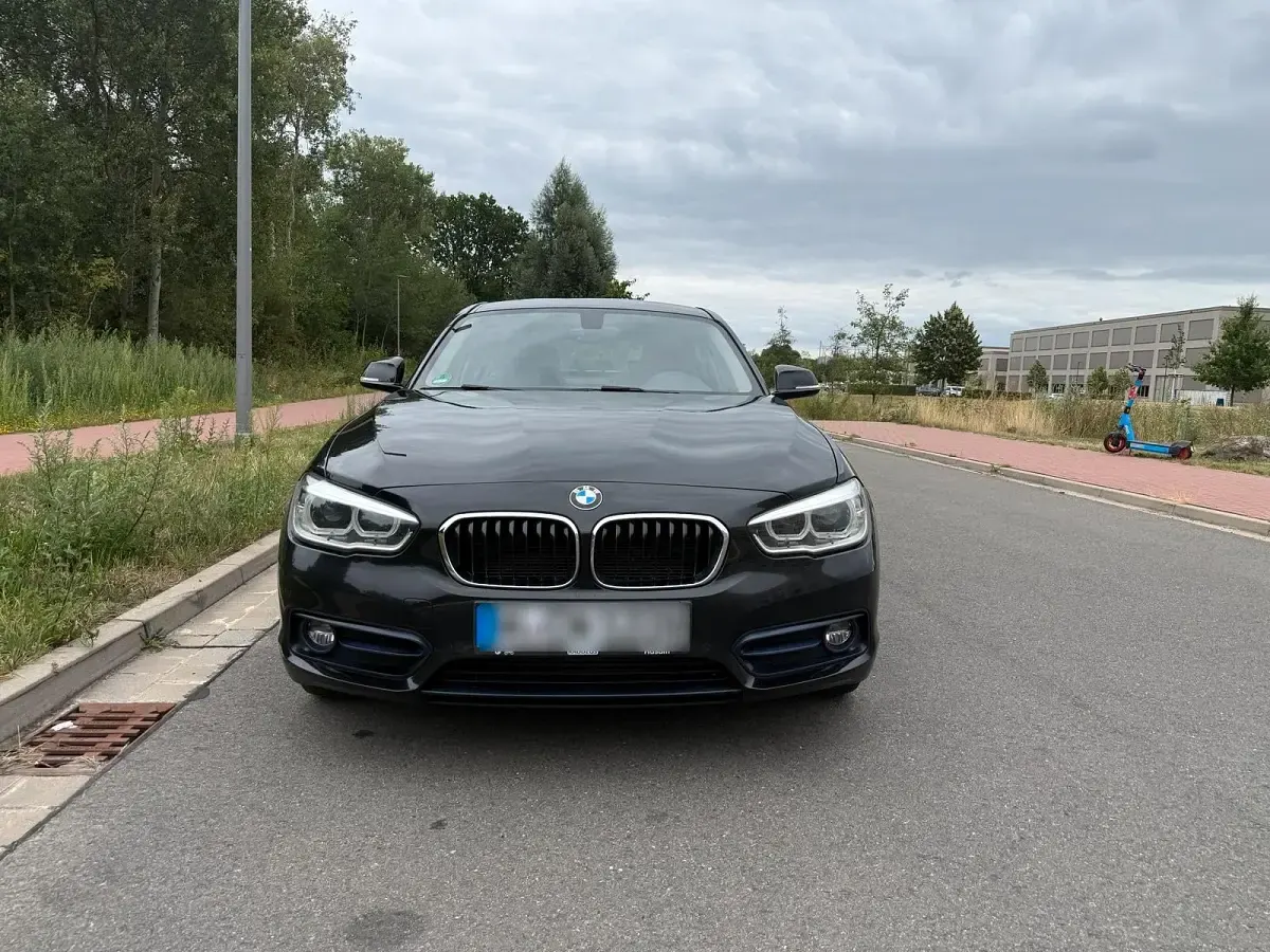 Gebraucht BMW 116 Sport Line 116 PS (85 kW) 2019 Schwarz Kleinwagen