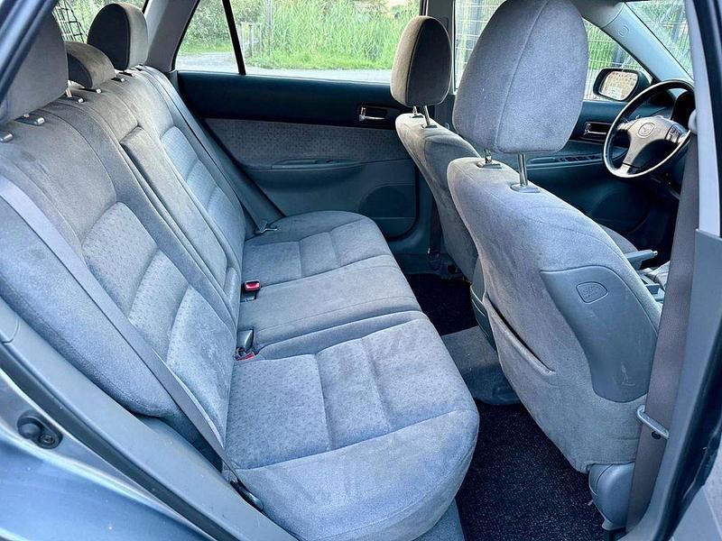 Gebraucht Mazda 6 Comfort 120 PS (88 kW) 2002 Silber Kombi
