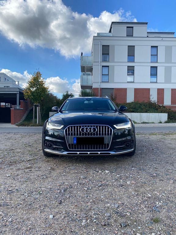 Schwarz Gebraucht 2016 Audi A6 Allroad Ambiente Kombi | 25.300 € (Teuer) - Bild 1/4