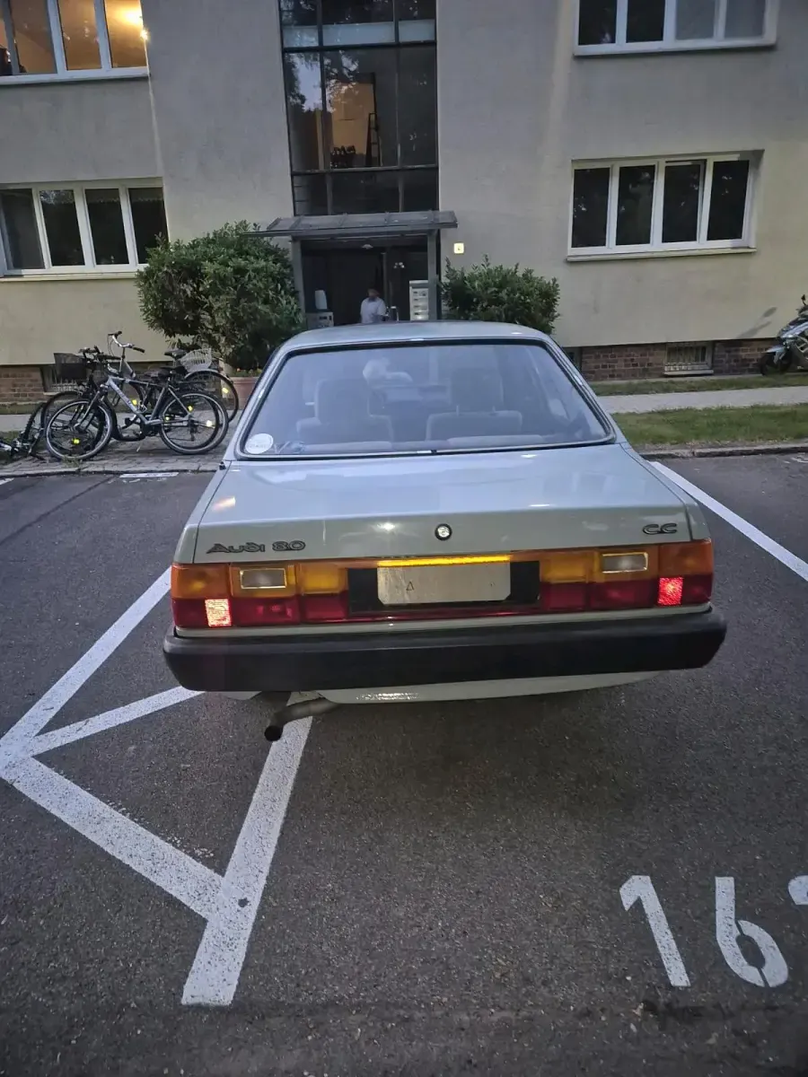 Gebraucht Audi 80 112 PS (82 kW) 1984 Grau Limousine
