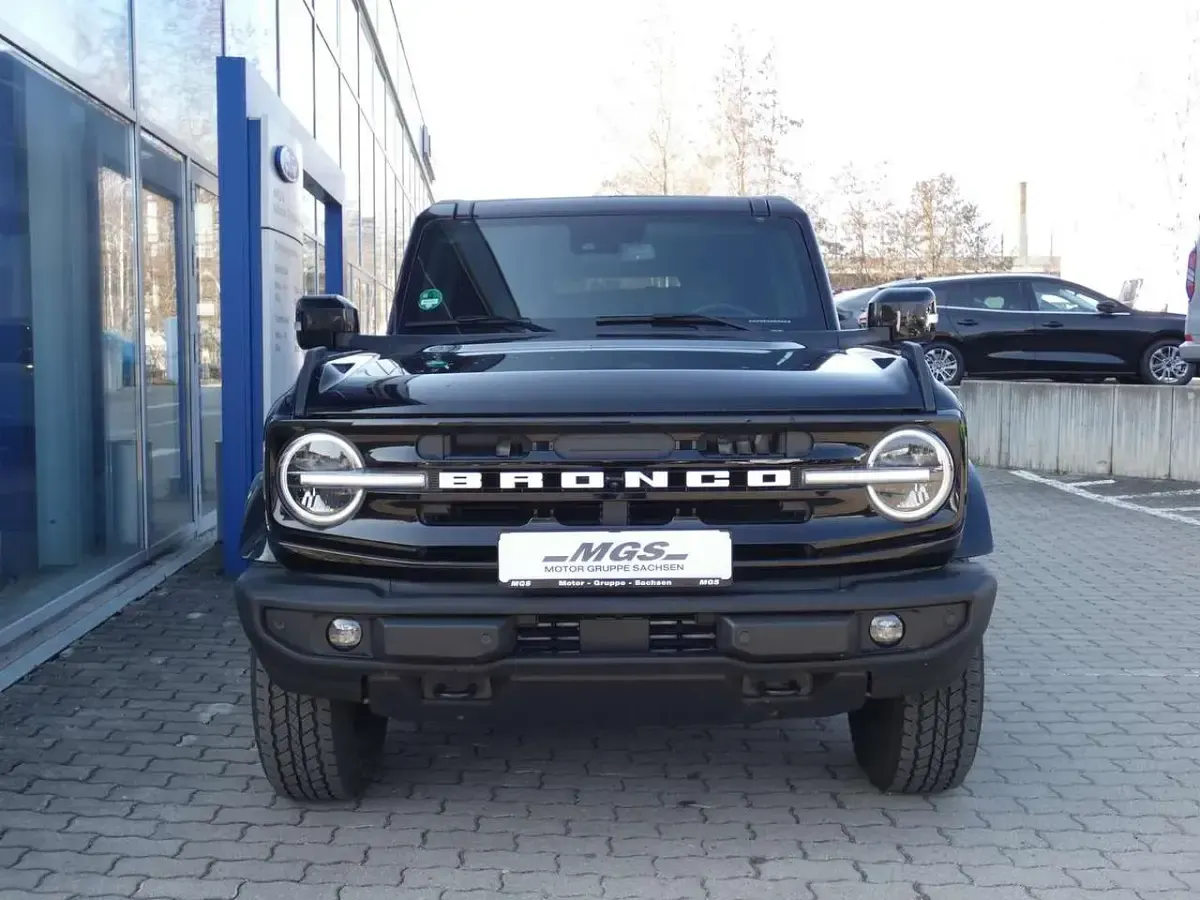 Gebraucht Ford Bronco Outer Banks 334 PS (245 kW) 2026 Absolute black metallic SUV