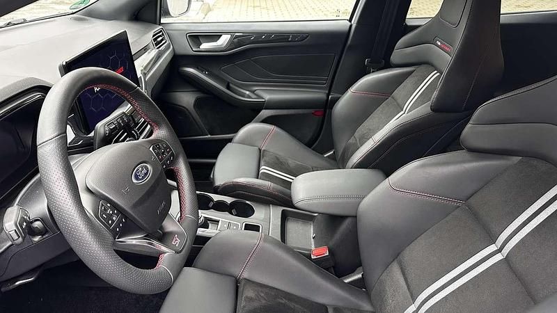 Gebraucht Ford Focus S 280 PS (205 kW) 2024 Weiß Kombi