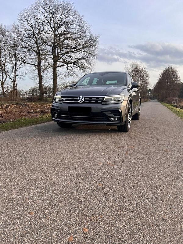 Gebraucht VW Tiguan Highline 220 PS (161 kW) 2018 Grau SUV