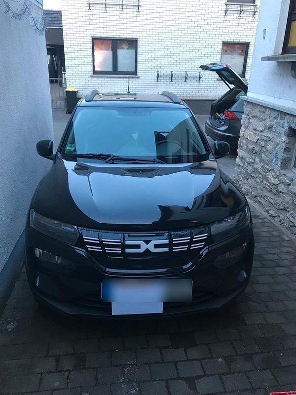 Gebraucht Dacia Spring 33 kW (45 PS) 2022 Schwarz Kleinwagen