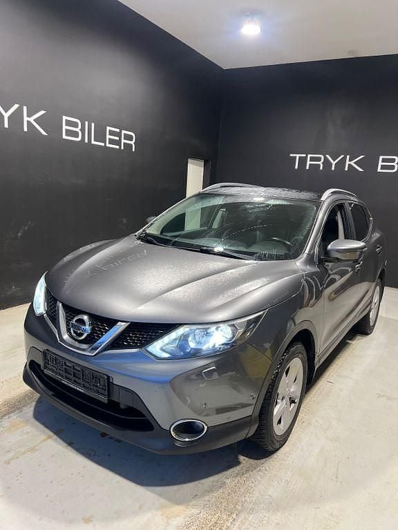 Grau Gebraucht 2017 Nissan Qashqai Tekna SUV | 6.500 € (Superpreis) - Bild 1/4