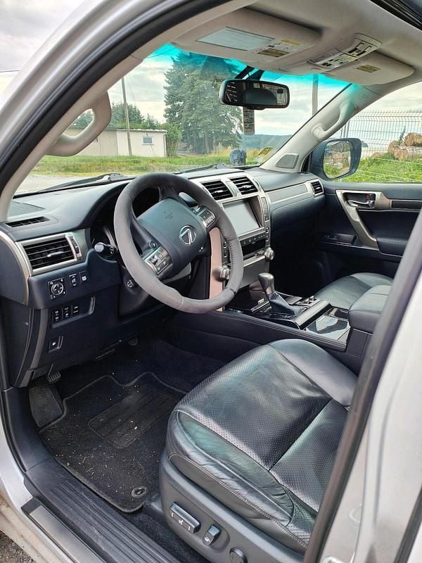 Gebraucht Lexus GX460 305 PS (224 kW) 2015 Silber SUV