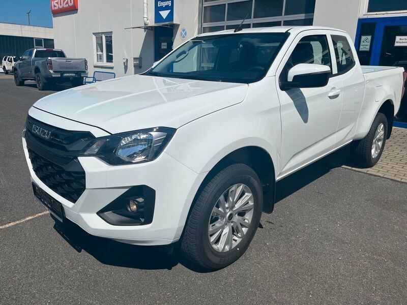Neu Isuzu D-Max 163 PS (119 kW) 2025 Splash white Abholung