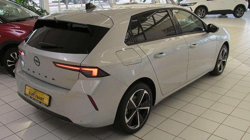 Gebraucht Opel Astra GS Line 131 PS (96 kW) 2024 Grau/typ aussenverkleidung met Kleinwagen