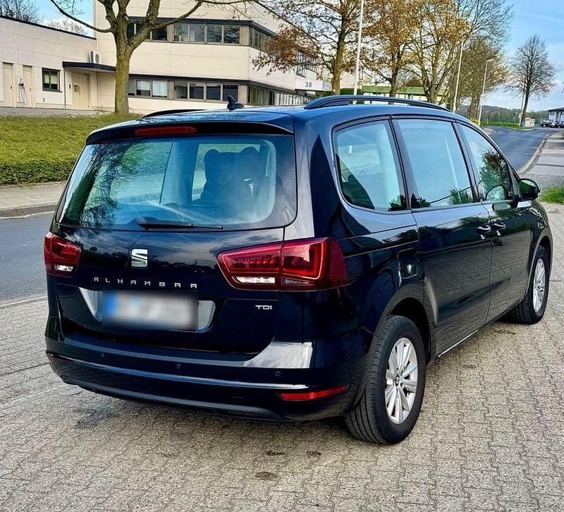Usado Seat Alhambra Style 150 HP (110 kW) 2017 Preto Monovolume