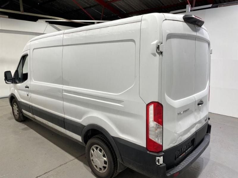 Gebraucht Ford Transit Trend 131 PS (96 kW) 2021 Frozen white Van