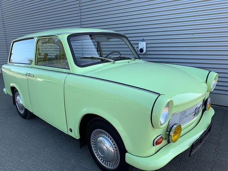Grün Gebraucht 1969 Trabant 601 Kombi | 10.000 € - Bild 1/4