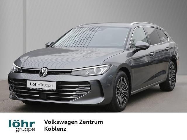 Diabasgrau metallic Gebraucht 2024 VW Passat Elegance Kombi | 35.980 € (Superpreis) - Bild 1/4