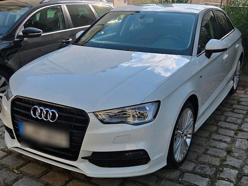 Weiß Gebraucht 2016 Audi A3 S-Line Limousine | 11.990 € (Guter Preis) - Bild 1/4