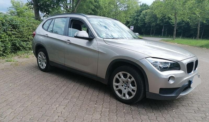 Gebraucht BMW X1 143 PS (105 kW) 2012 Grau SUV