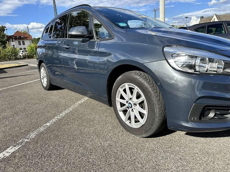 Gebraucht 2017 BMW 216 Gran Tourer Advantage Van / Kleinbus | 6.799 € (Guter Preis) - Bild 1/4