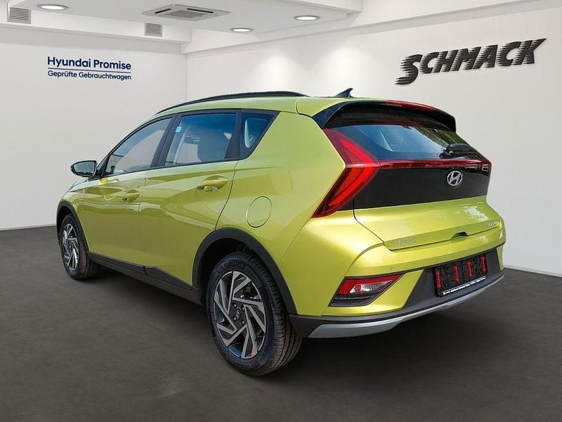 Neu Hyundai Bayon Trend 101 PS (74 kW) 2025 Gelb SUV