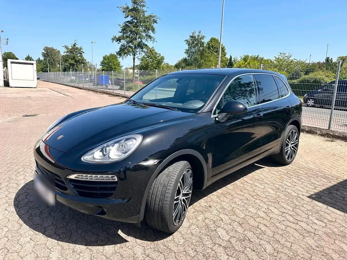 Gebraucht Porsche Cayenne 245 PS (180 kW) 2012 Schwarz SUV