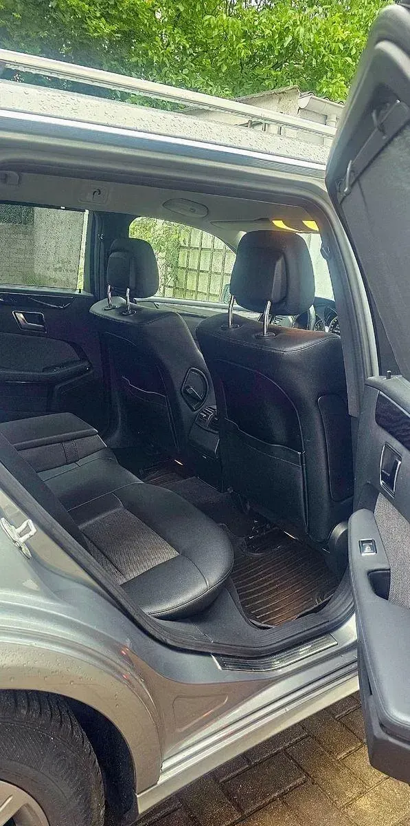Gebraucht Mercedes E300 Avantgarde 231 PS (169 kW) 2013 Grau Kombi