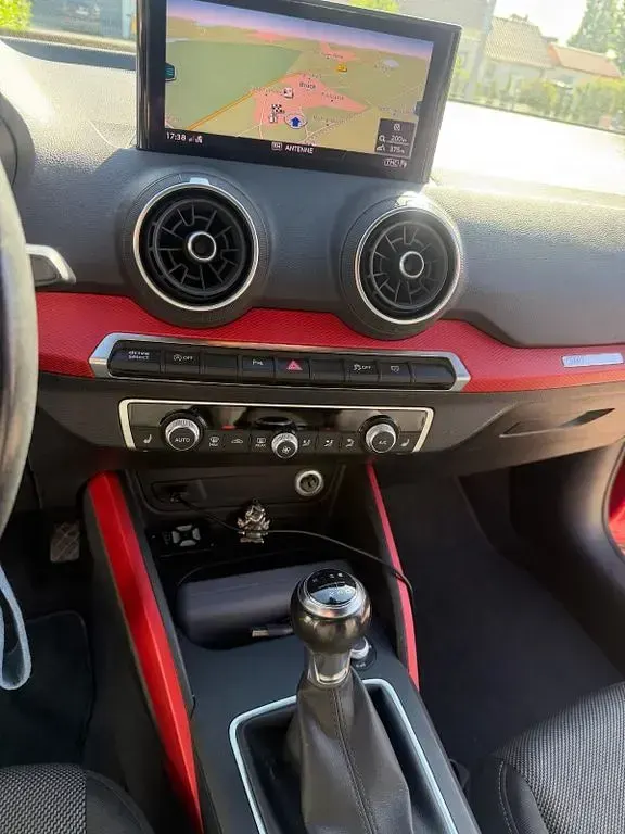 Gebraucht Audi Q2 150 PS (110 kW) 2016 Rot SUV