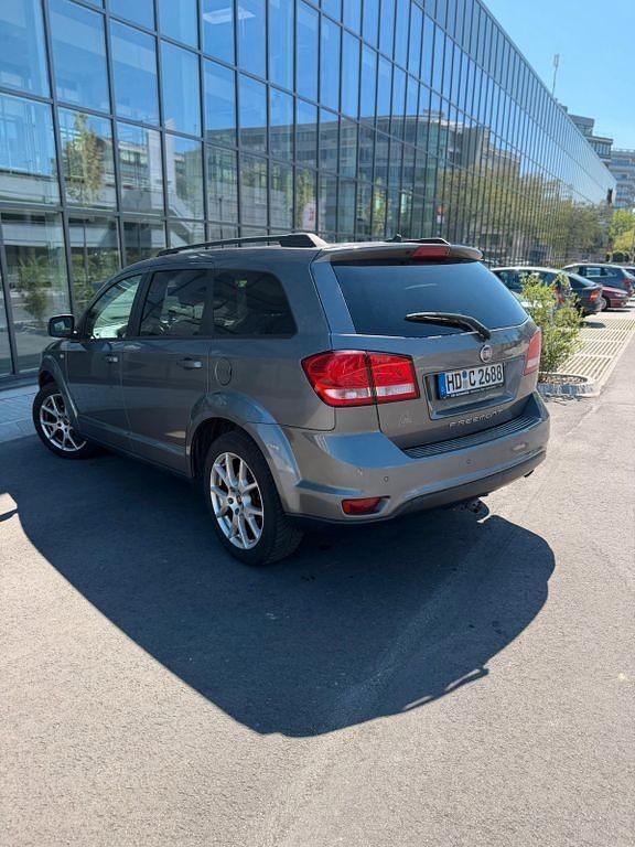 Occasion Fiat Freemont 140 ch (102 kW) 2011 Gris SUV