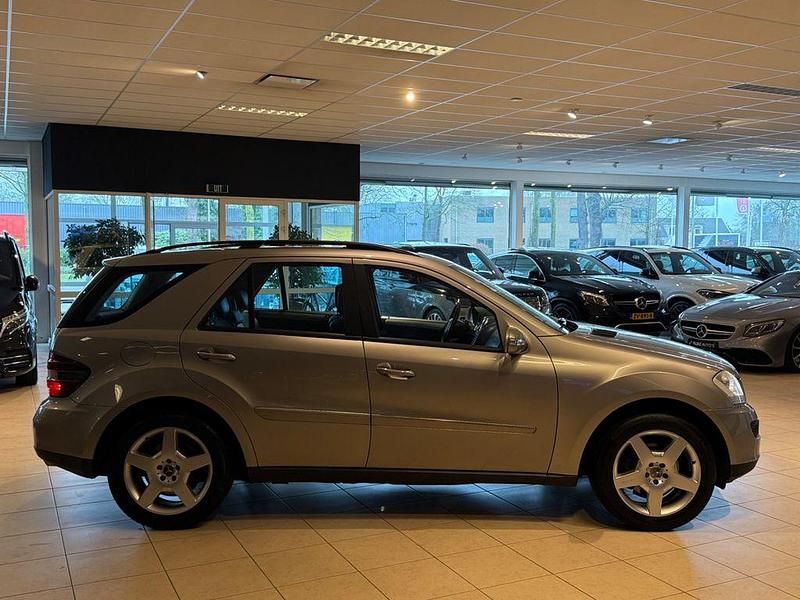 Gebraucht Mercedes ML280 190 PS (139 kW) 2006 Grau SUV