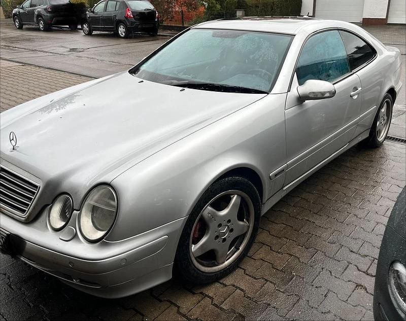 Silber Gebraucht 2002 Mercedes CLK230 Avantgarde | 1.900 € (Superpreis) - Bild 1/4