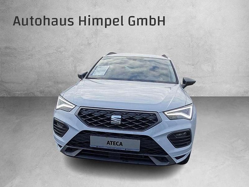 "nevada" weiss Gebraucht 2023 Seat Ateca FR SUV | 29.900 € (Etwas zu teuer) - Bild 1/4