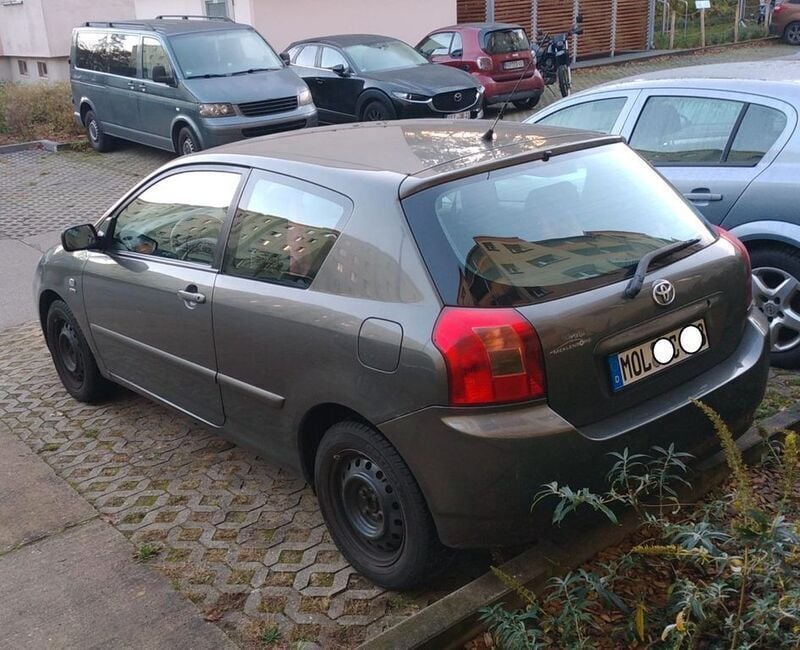 Gebraucht Toyota Corolla 110 PS (80 kW) 2002 Braun Limousine