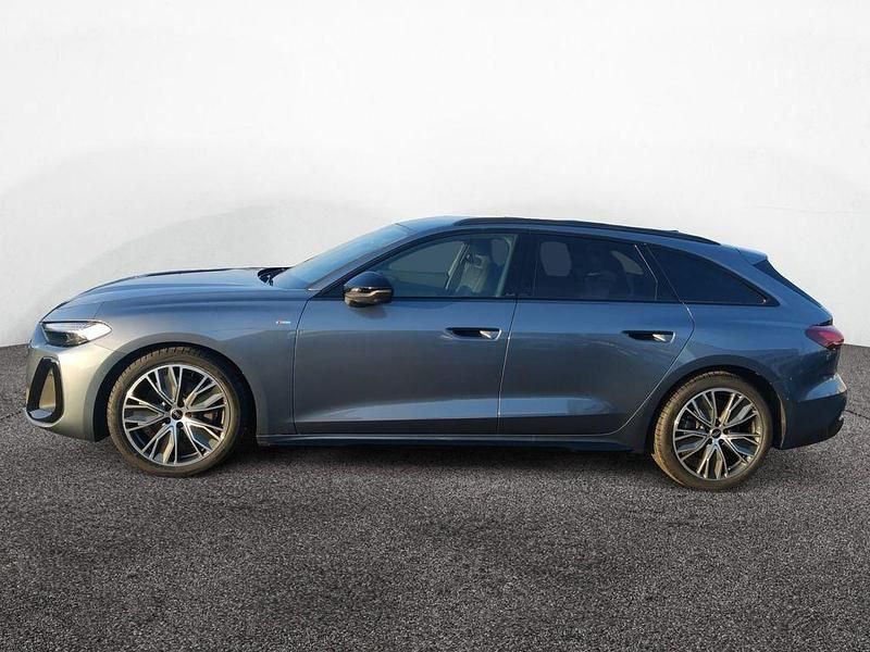 Gebraucht Audi A5 S-Line 204 PS (150 kW) 2025 Horizontblau metallic Kombi