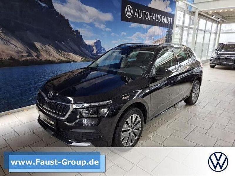 Schwarz perleffekt Gebraucht 2023 Skoda Kamiq Ambition SUV | 20.900 € (Superpreis) - Bild 1/4