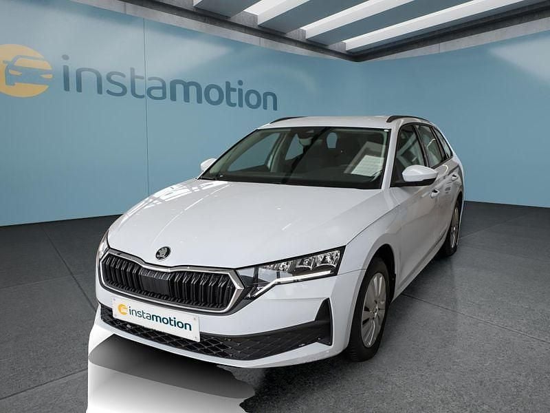 Weiß Gebraucht 2025 Skoda Octavia Kombi | 25.099 € (Superpreis) - Bild 1/4