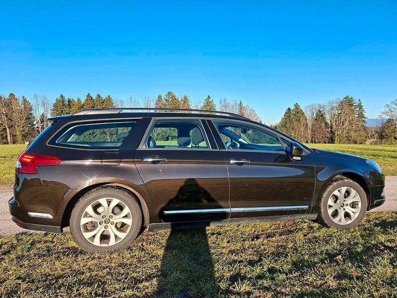 Gebraucht Citroën C5 Business Class 140 PS (102 kW) 2015 Braun Kombi