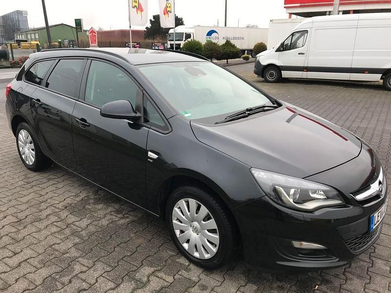 Schwarz Gebraucht 2014 Opel Astra Energy Kombi | 5.450 € (Fairer Preis) - Bild 1/4