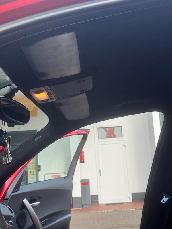 Gebraucht BMW 120 150 PS (110 kW) 2006 Rot Kleinwagen