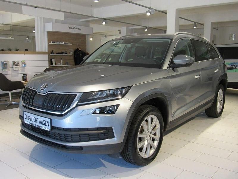 Grau Gebraucht 2017 Skoda Kodiaq Ambition SUV | 22.590 € (Fairer Preis) - Bild 1/4