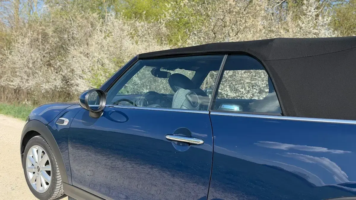 Gebraucht Mini Cooper Cabriolet 136 PS (100 kW) 2019 Blau Cabrio