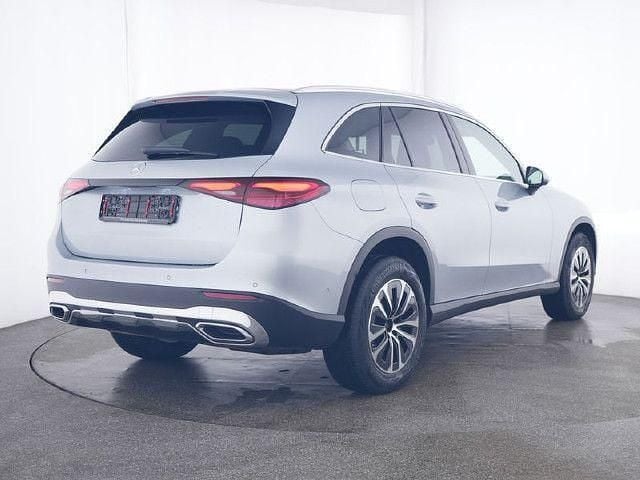 Silber Gebraucht 2024 Mercedes GLC220 Avantgarde SUV | 51.990 € (Superpreis) - Bild 1/4