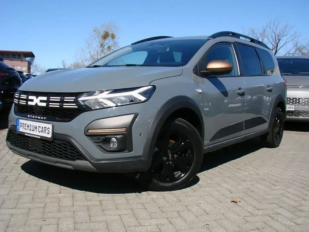 Gebraucht Dacia Jogger Extreme 101 PS (74 kW) 2024 Grau Van / Kleinbus