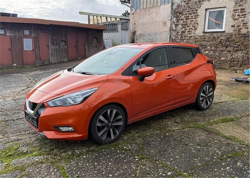 Gebraucht Nissan Micra 90 PS (66 kW) 2016 Orange Kleinwagen