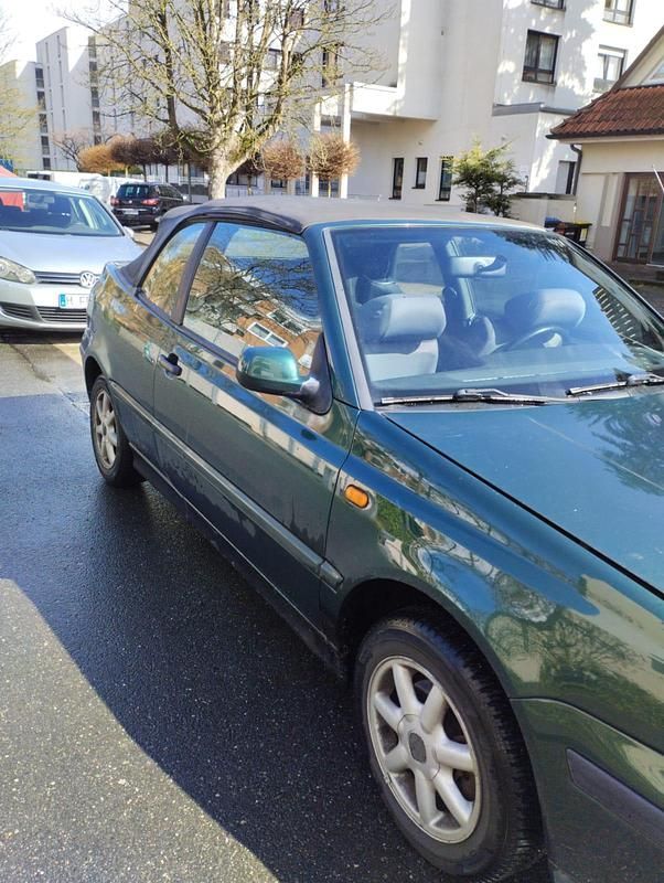 Gebraucht VW Golf Cabriolet 101 PS (74 kW) 2000 Grün Cabrio